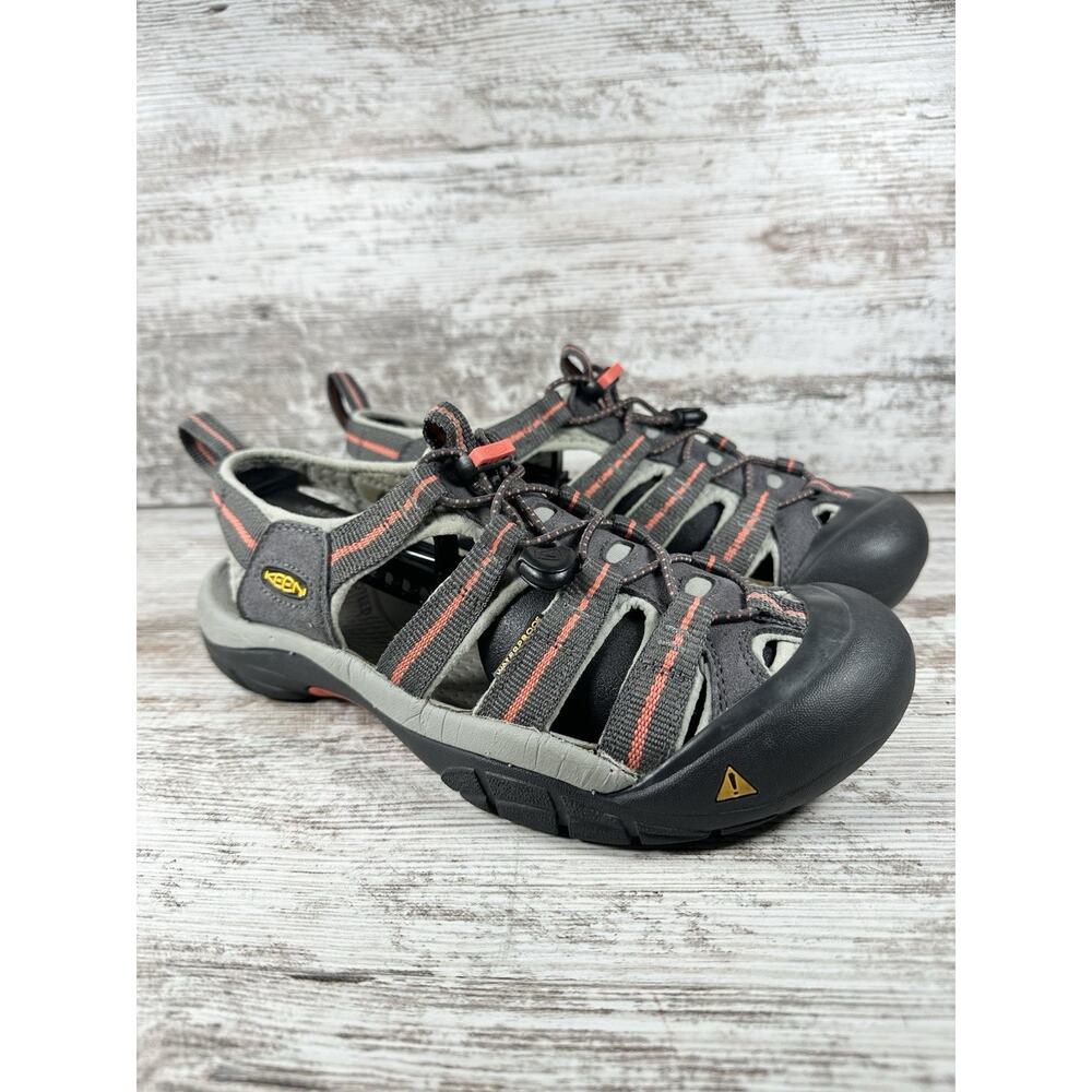 Women's Keen Newport H2 Gray/Coral Waterproof Sandals Sz 8.5 Athletic EUC!